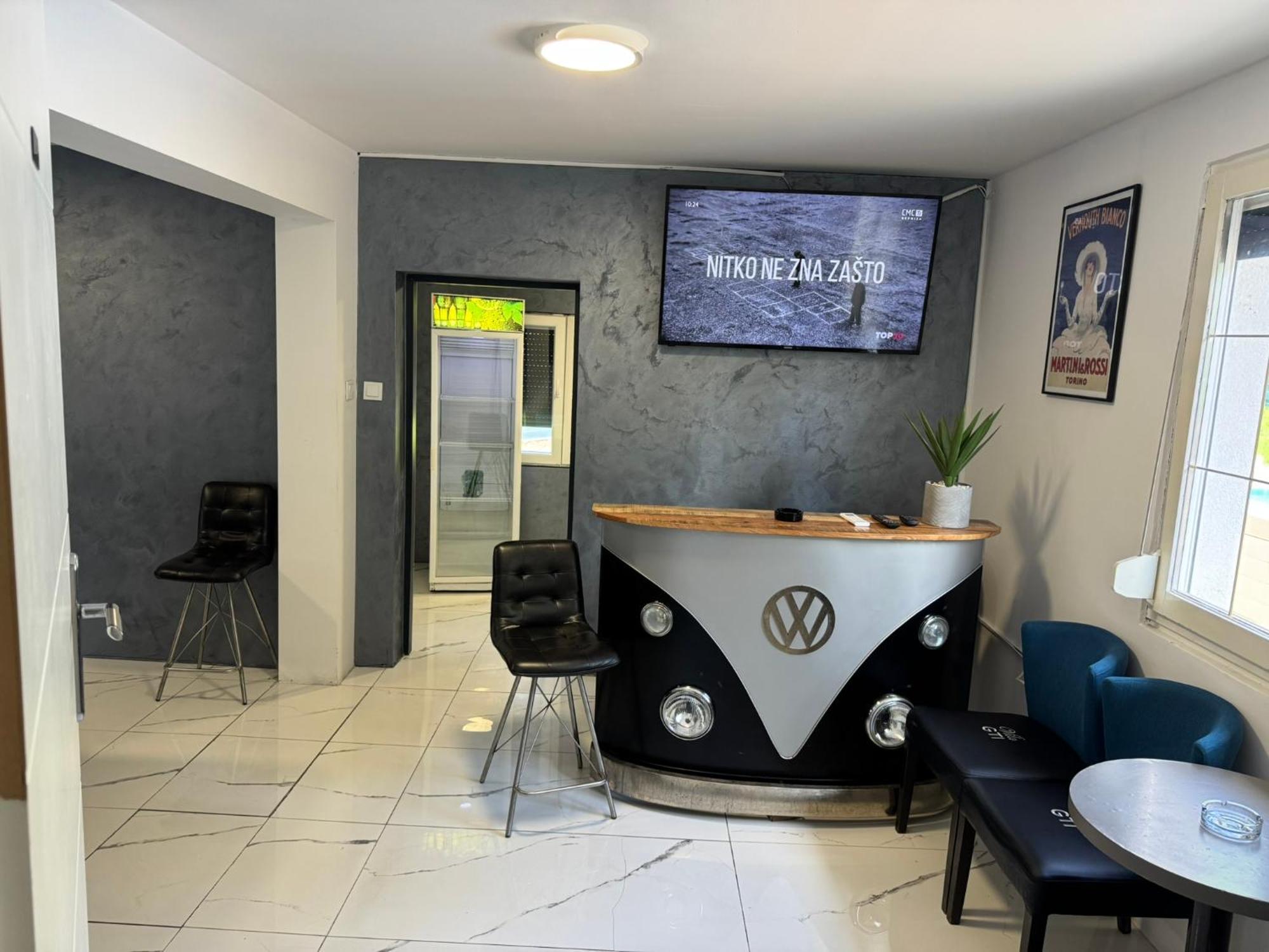Vila S Bazenom Deluxe - Gti Zagreb Exterior photo